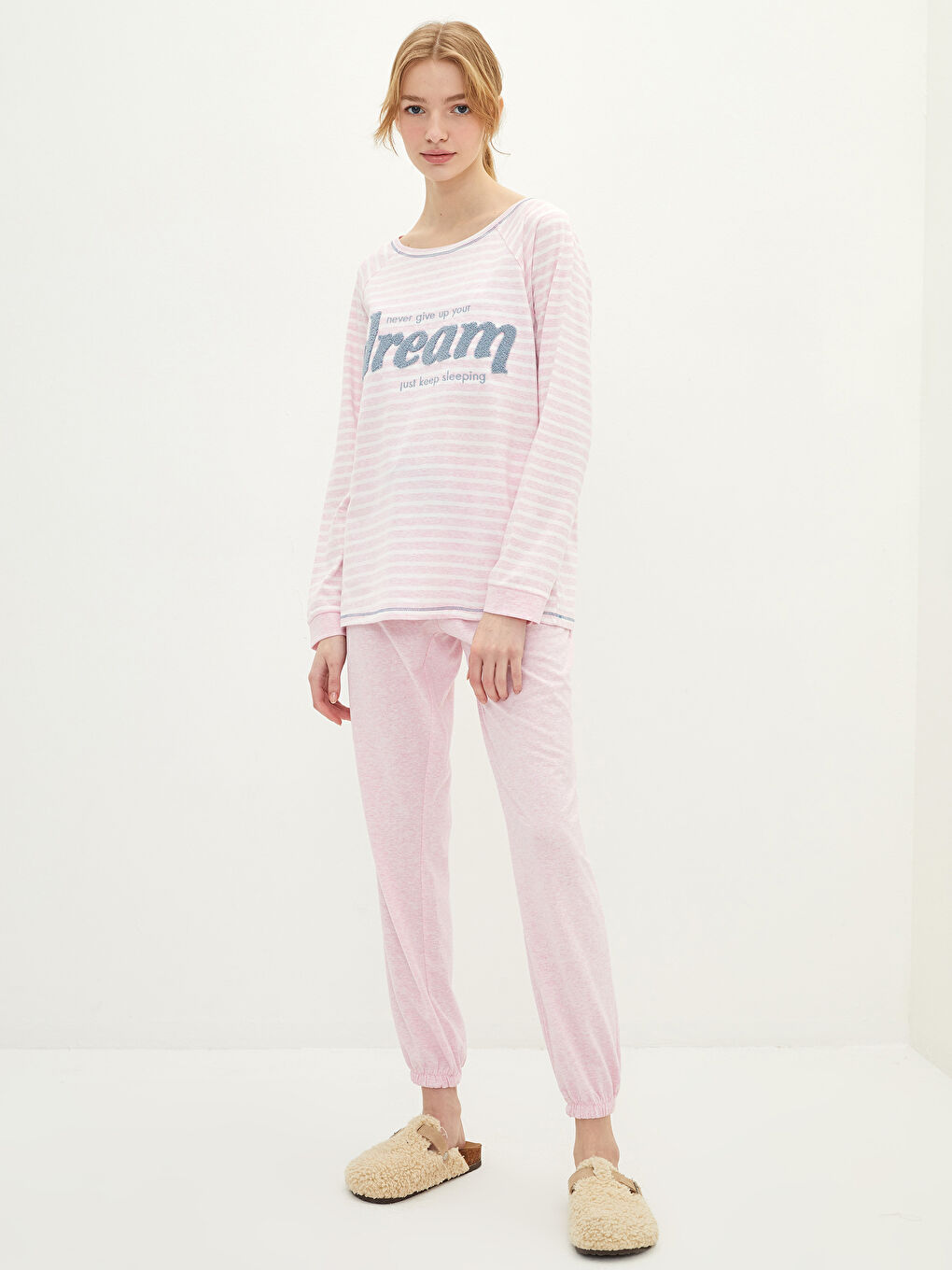 Pembe Bisiklet Yaka Çizgili Uzun Kollu Kadın Pijama Takımı-3