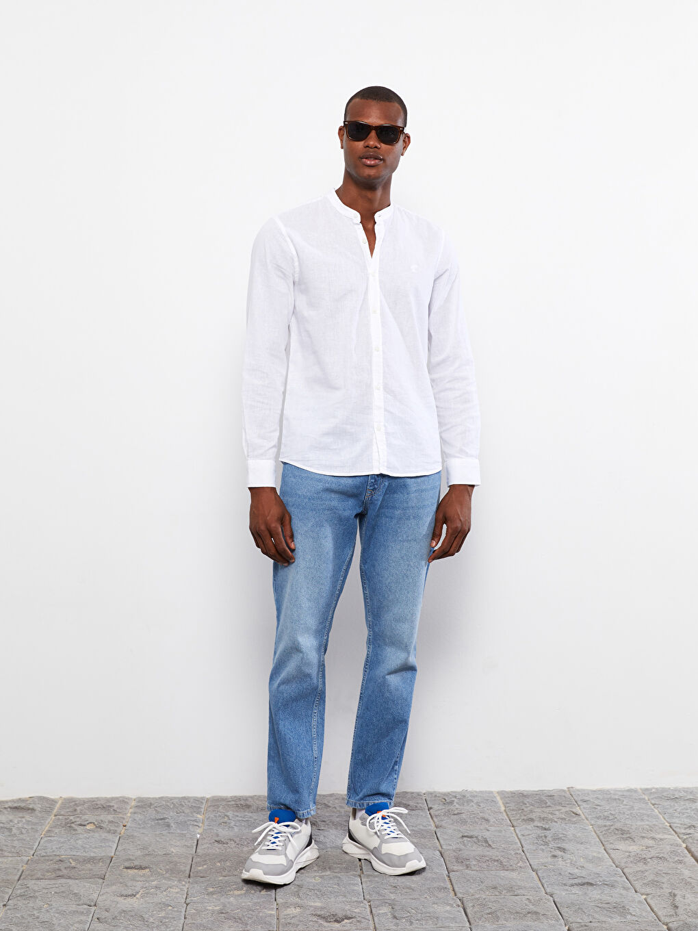 Beyaz Regular Fit Hakim Yaka Uzun Kollu Erkek Gömlek-1