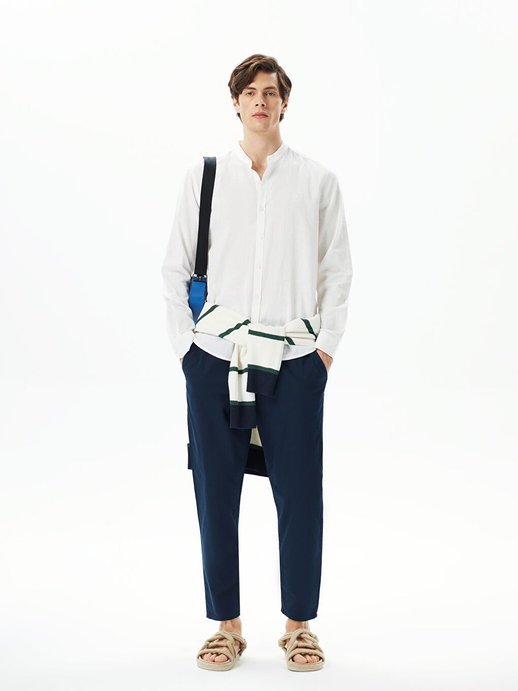 Beyaz Regular Fit Hakim Yaka Uzun Kollu Erkek Gömlek-4