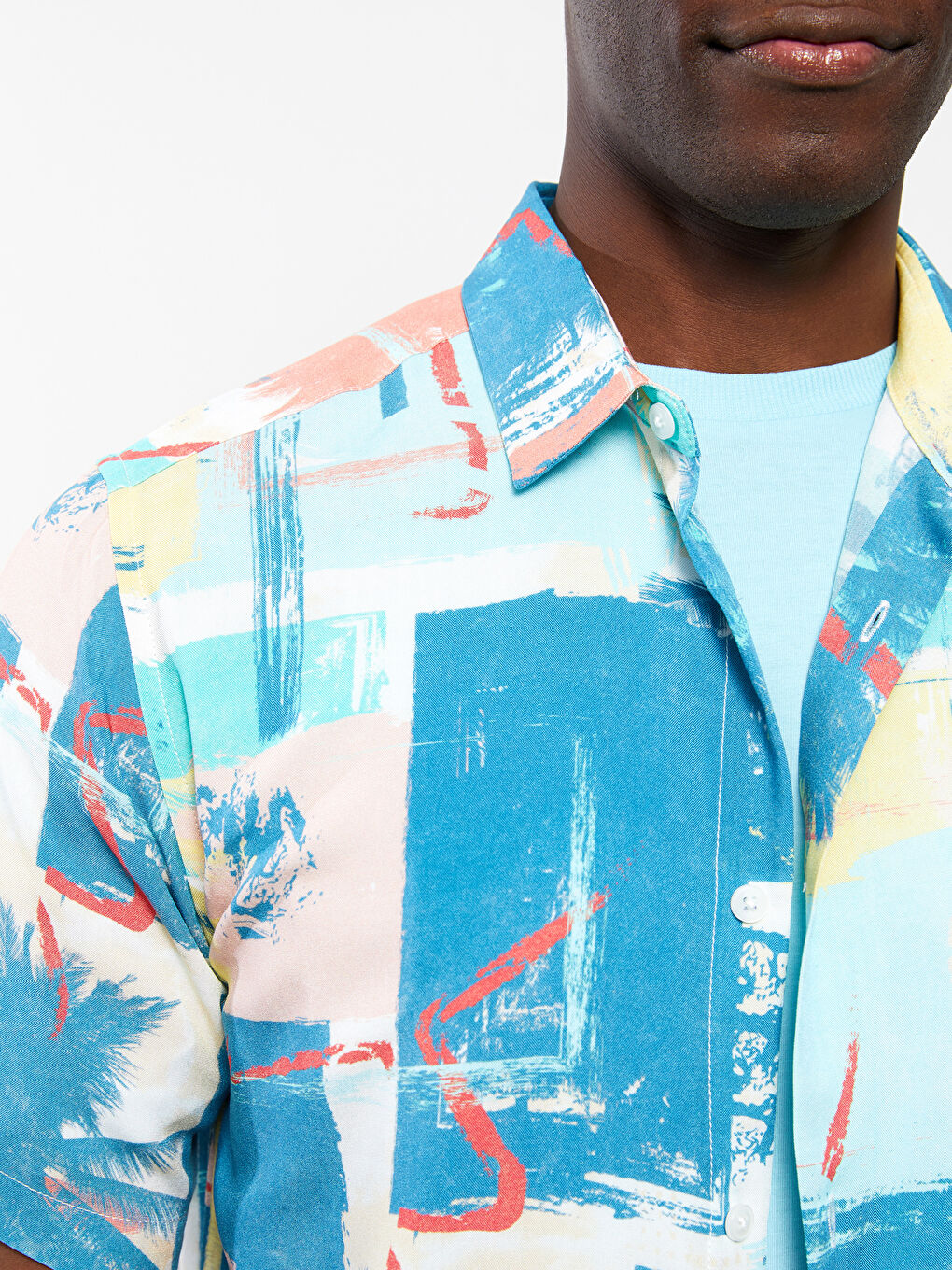 Beyaz Regular Fit Kısa Kollu Desenli Viskon Erkek Gömlek-7