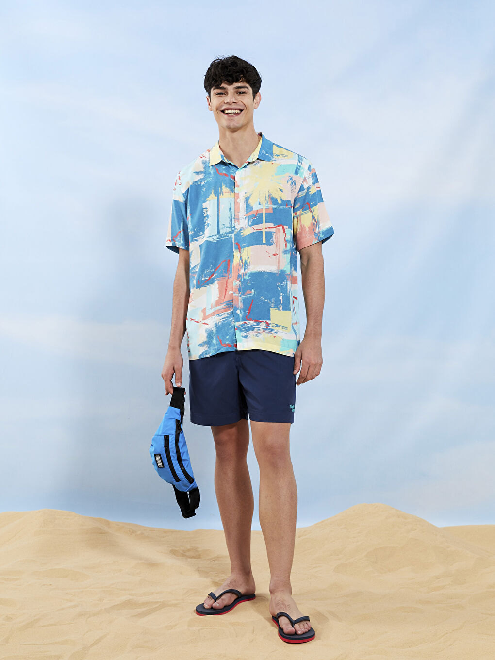 Beyaz Regular Fit Kısa Kollu Desenli Viskon Erkek Gömlek-4