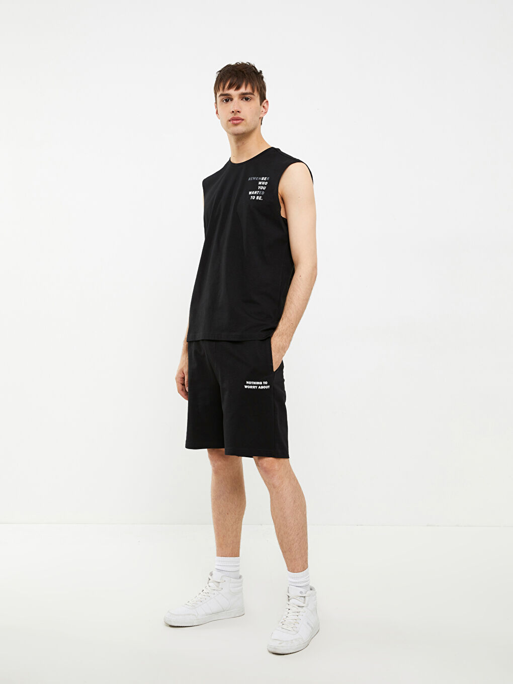 Siyah Bisiklet Yaka Baskılı Penye Erkek Kolsuz Tişört