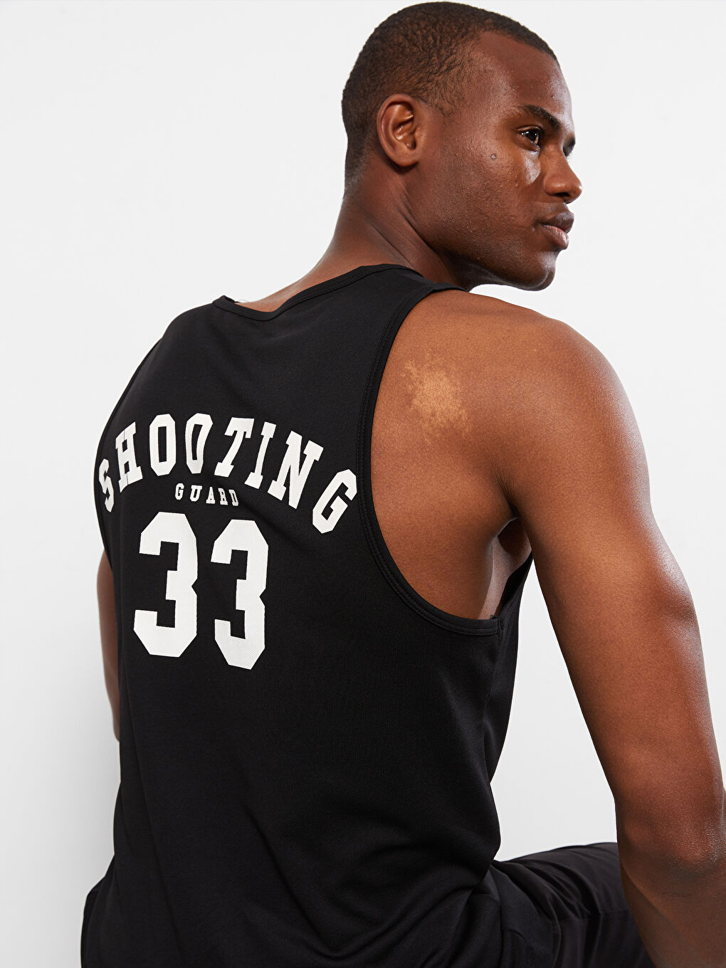 Siyah Bisiklet Yaka Baskılı Erkek Kolsuz Tişört