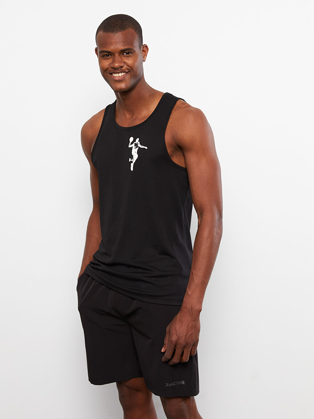 Siyah Bisiklet Yaka Baskılı Erkek Kolsuz Tişört-1