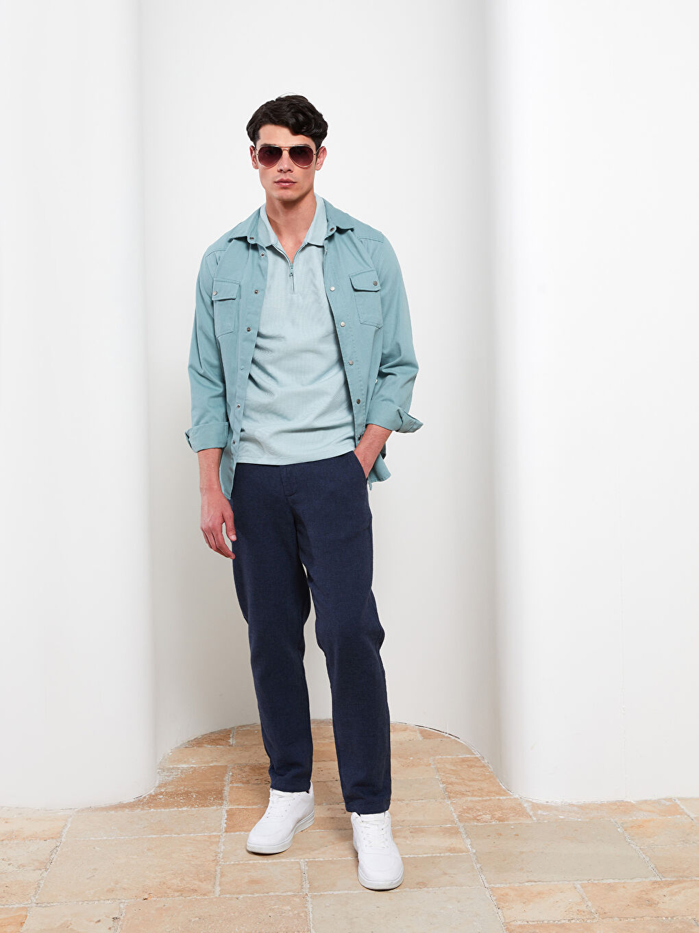 Ерлерге арналған поло жағалы қысқа жең футболка