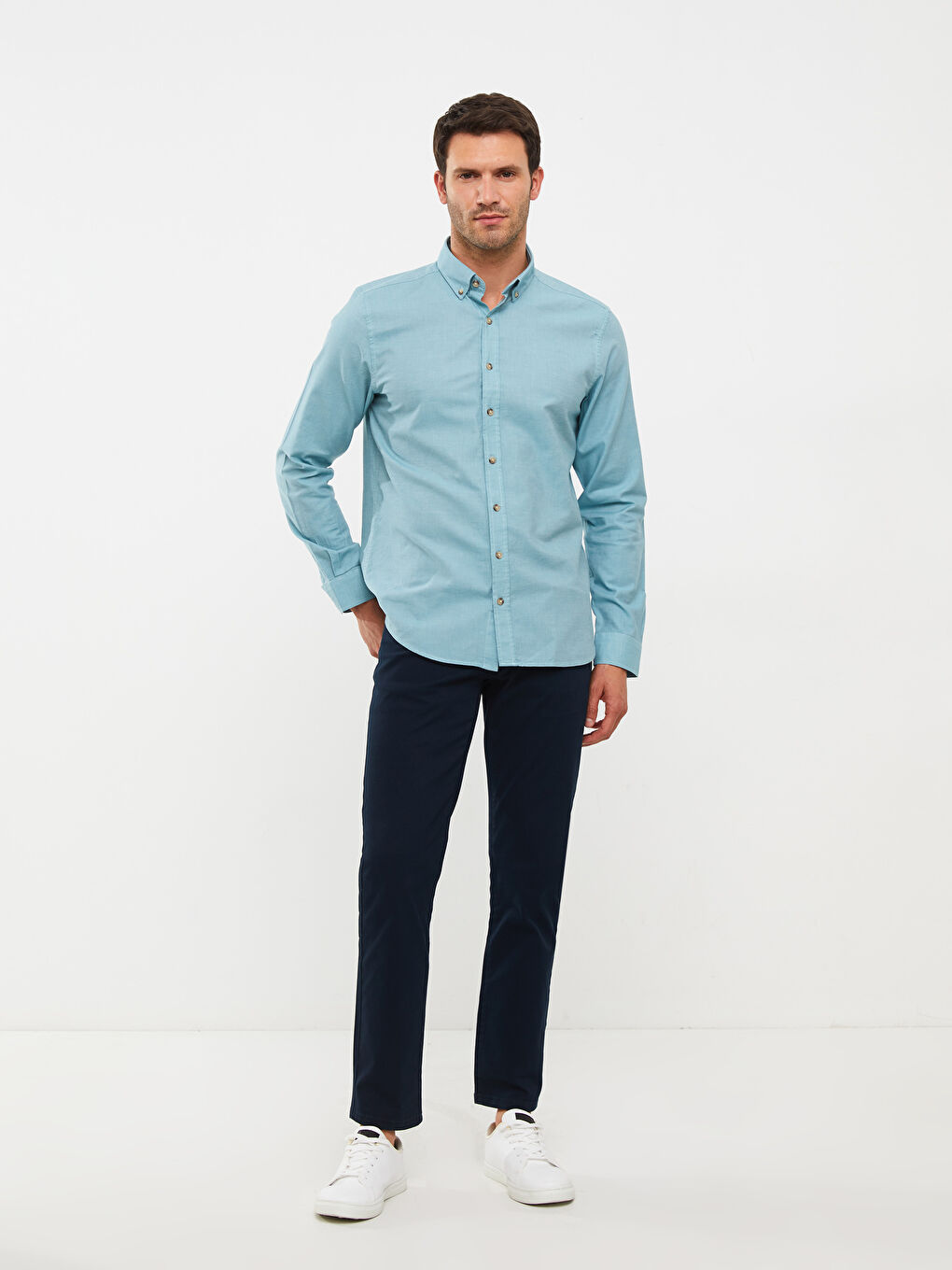 Chemise pour Hommes à Manches Longues en Gabardine Coupe Régulière-2