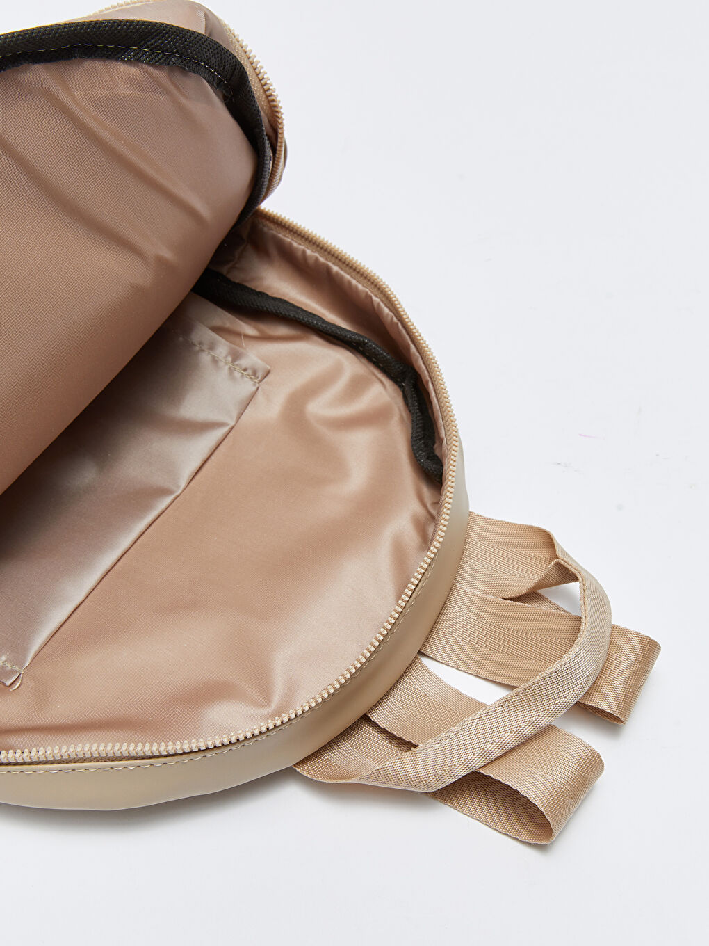 Bej Deri Görünümlü Kadın Sırt Çantası-3