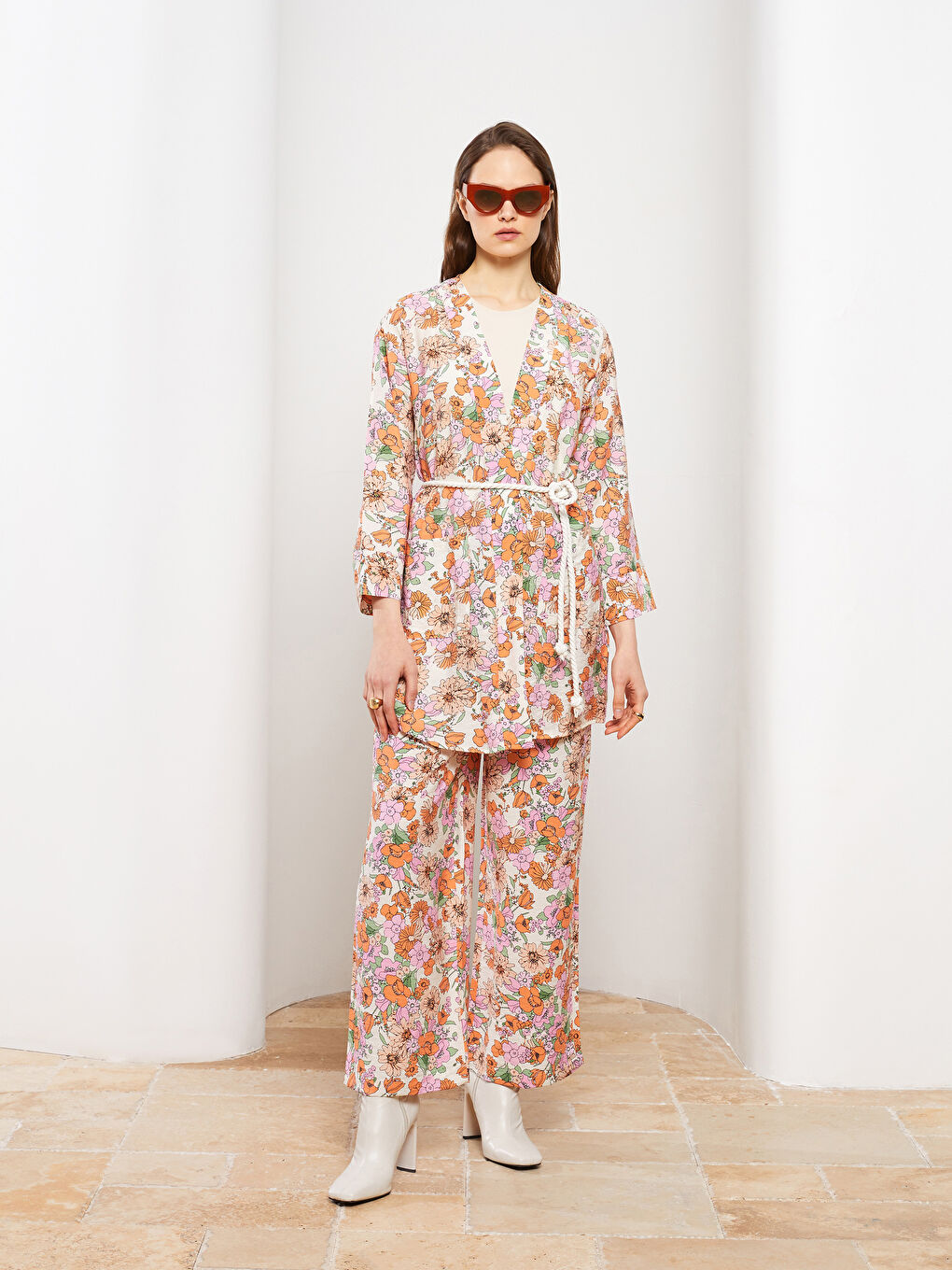 Ekru Kruvaze Yaka Çiçekli Uzun Kollu Oversize Kadın Kimono-4