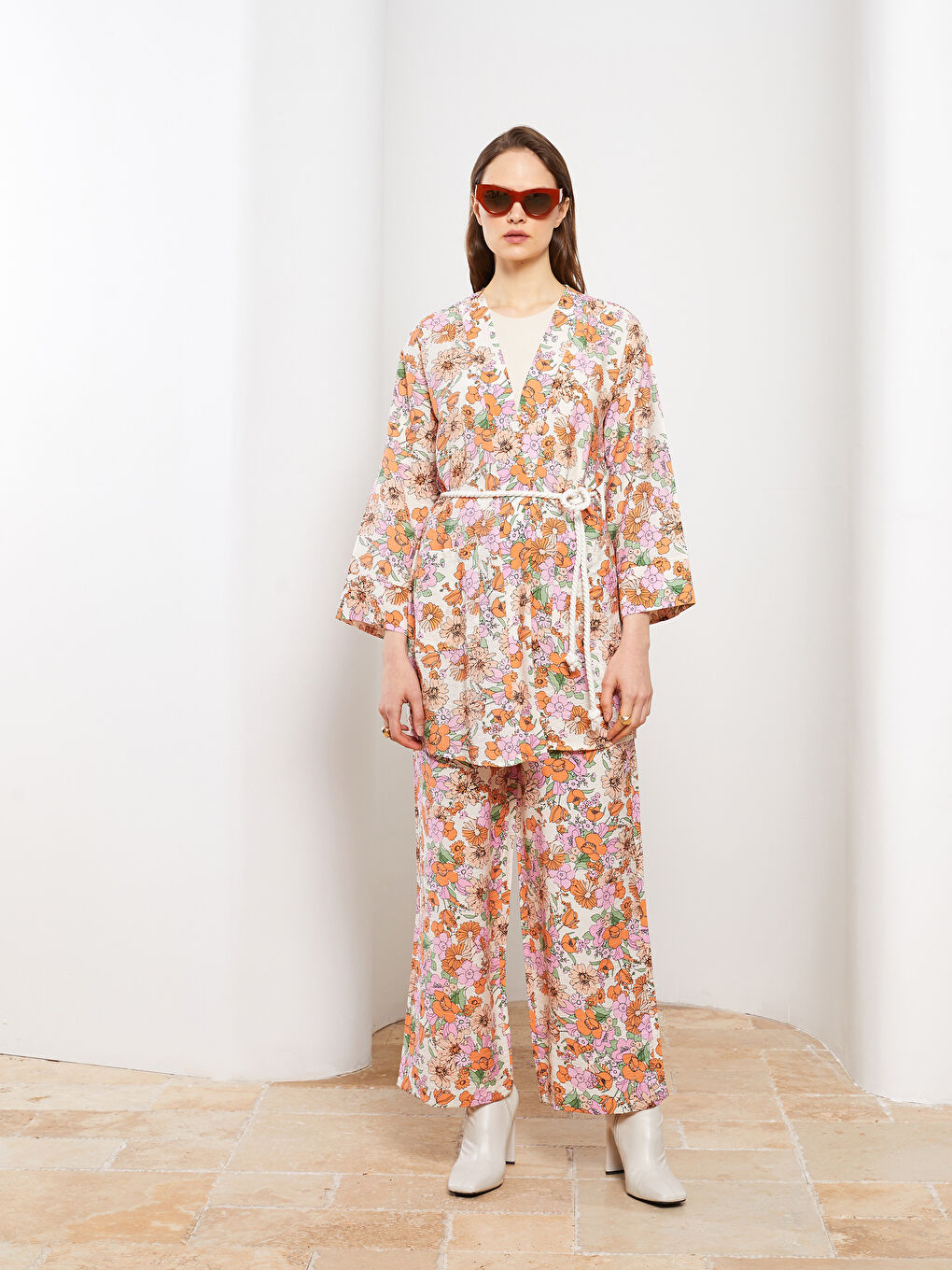 Ekru Kruvaze Yaka Çiçekli Uzun Kollu Oversize Kadın Kimono-5