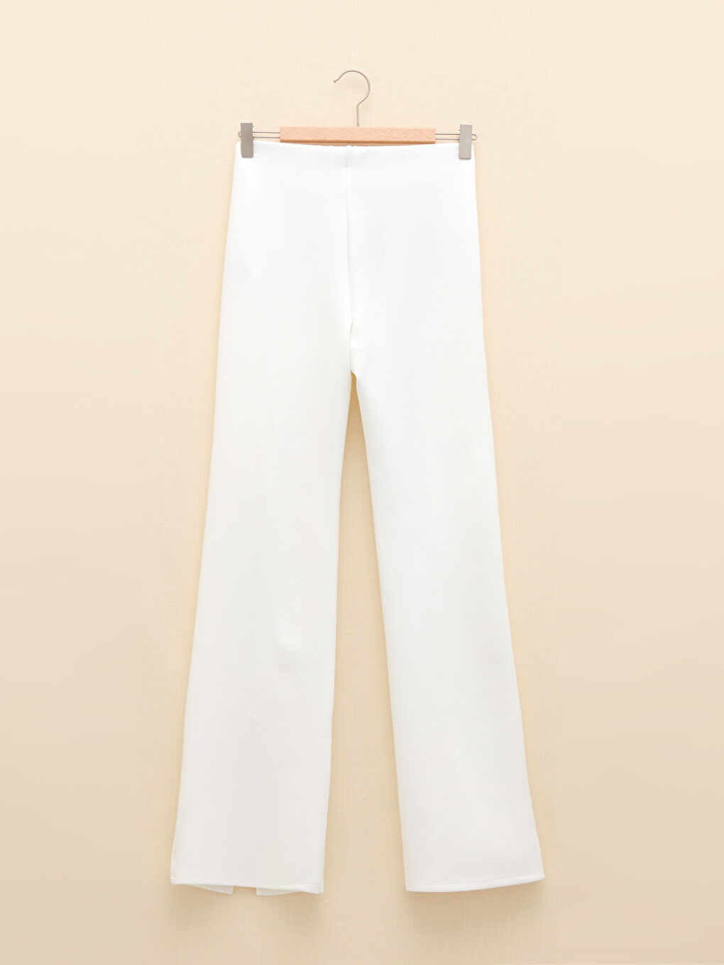 Ekru Rahat Kalıp Düz Paçaları Yırtmaçlı Kadın Pantolon-6