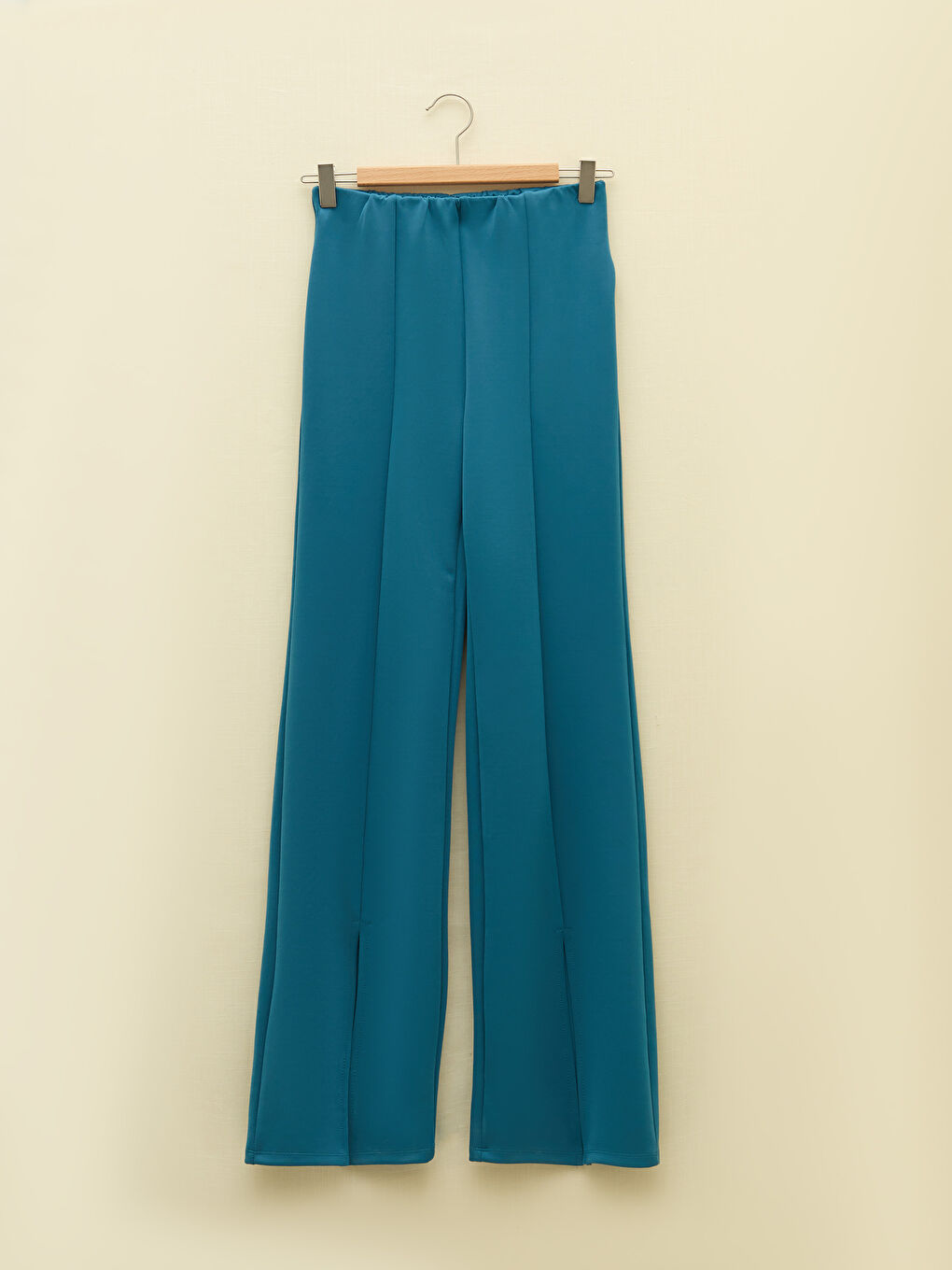 LC Waikiki Comfortable Fit Women's Trousers With Straight Legs Slits -S2H906Z8-HPS