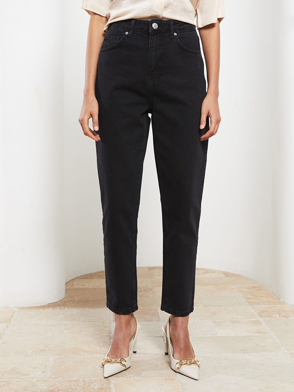 High Waisted Mom Fit Regular Pocket Detailed Women's Denim Trousers-2