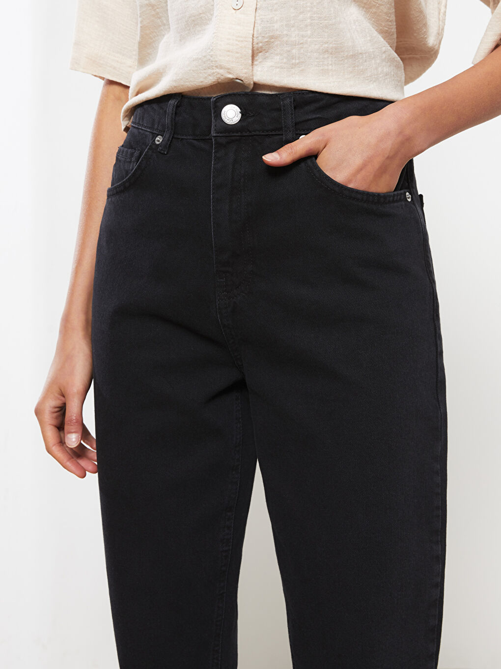 High Waisted Mom Fit Regular Pocket Detailed Women's Denim Trousers-3