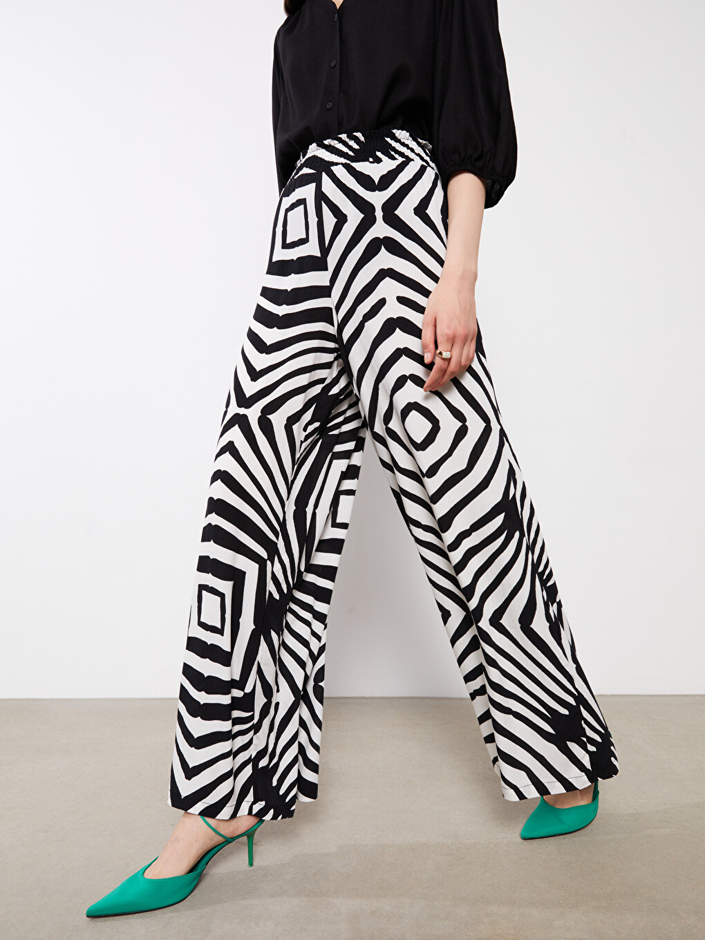 Elastic Waist Patterned Crinkle Women's Trousers-2