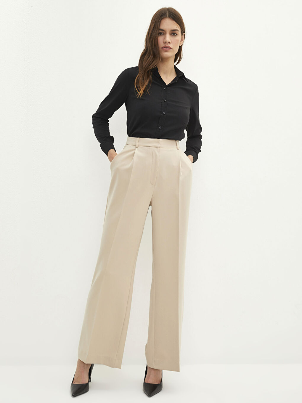 Siyah Önden Düğme Kapamalı Düz Uzun Kollu Kadın Gömlek-2