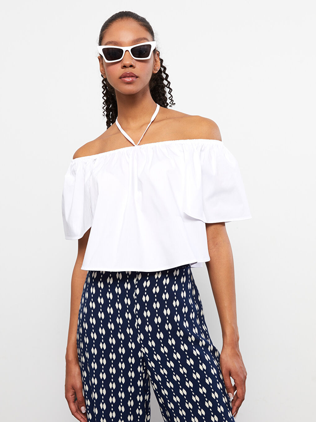 LC Waikiki Kayık Yaka Düz Kısa Kollu Poplin Kadın Bluz -S2HB18Z8-R9K