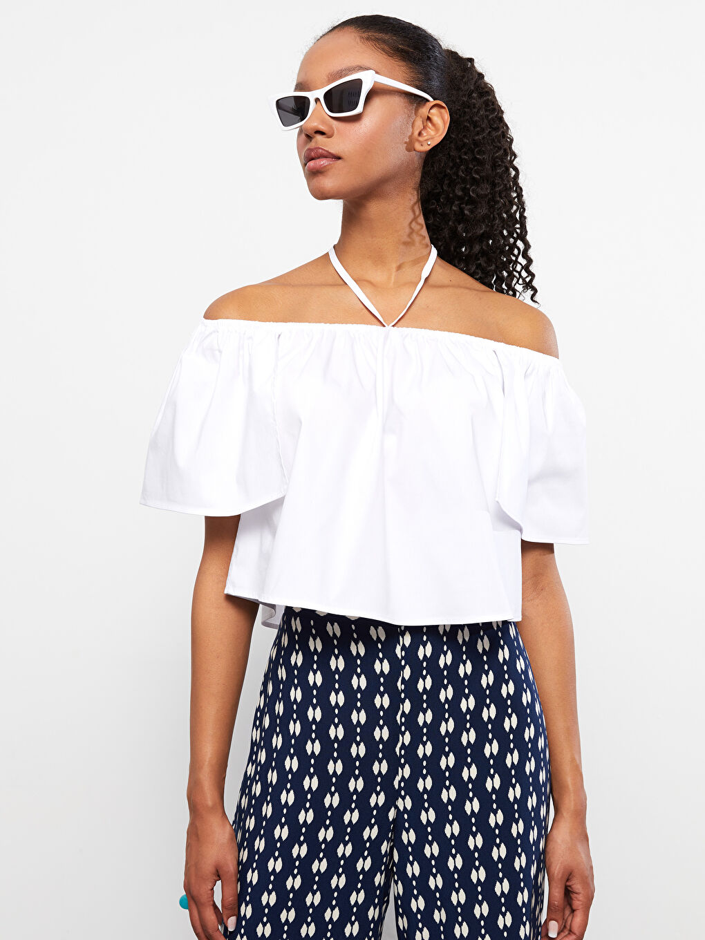 LC Waikiki Kayık Yaka Düz Kısa Kollu Poplin Kadın Bluz -S2HB18Z8-R9K