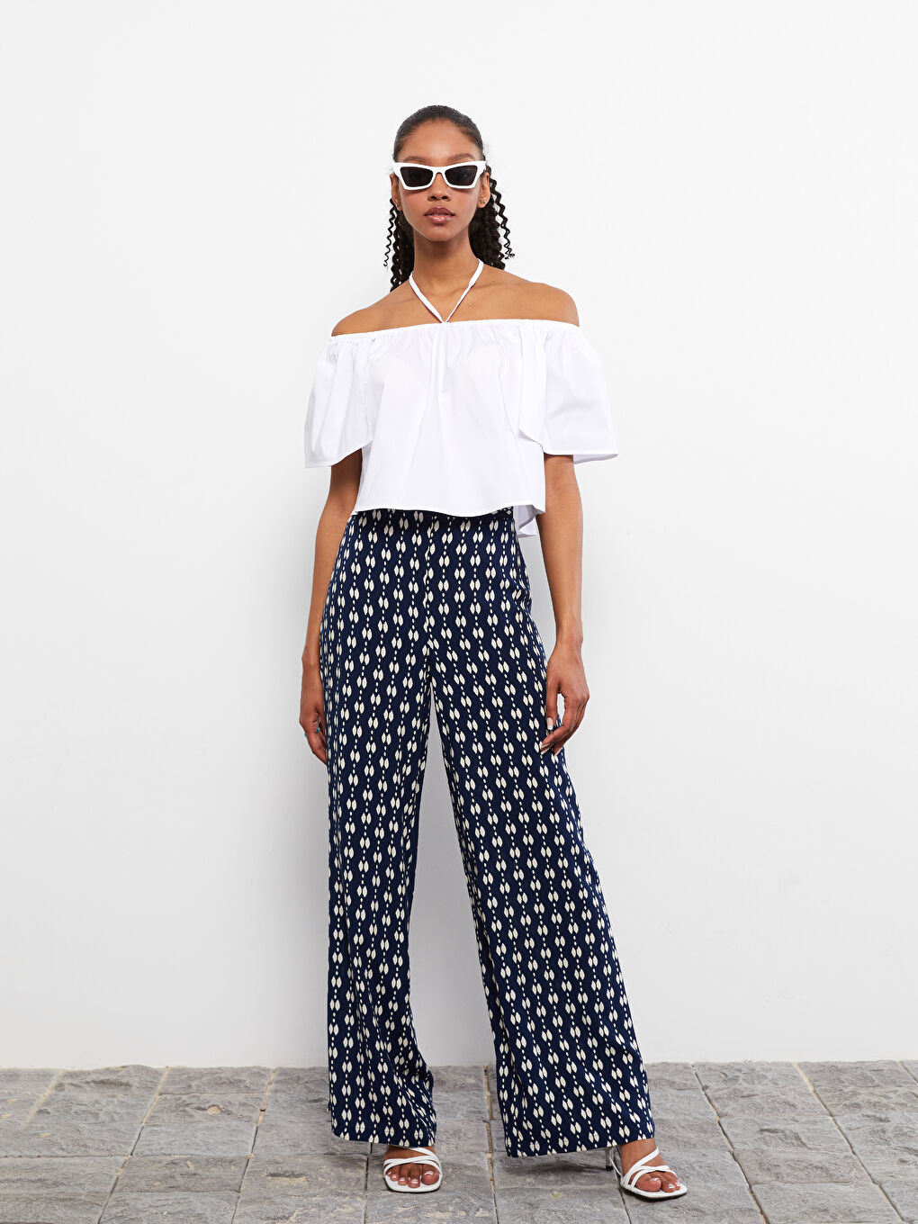 LC Waikiki Kayık Yaka Düz Kısa Kollu Poplin Kadın Bluz -S2HB18Z8-R9K