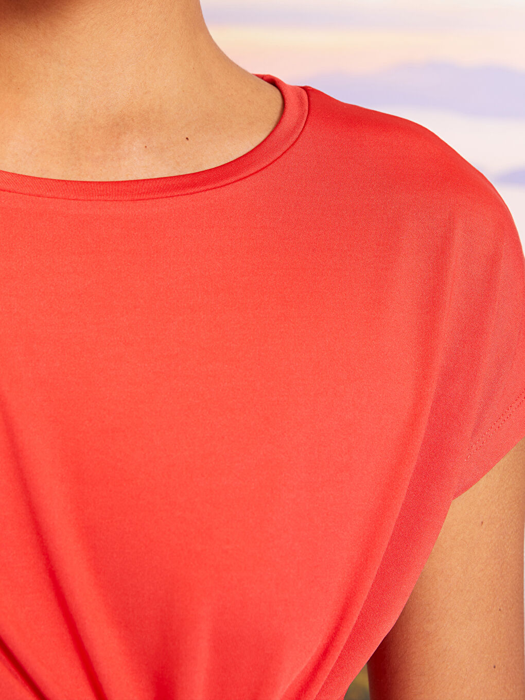 Kırmızı Bisiklet Yaka Baskılı Kısa Kollu Kadın Outdoor Tişört-3