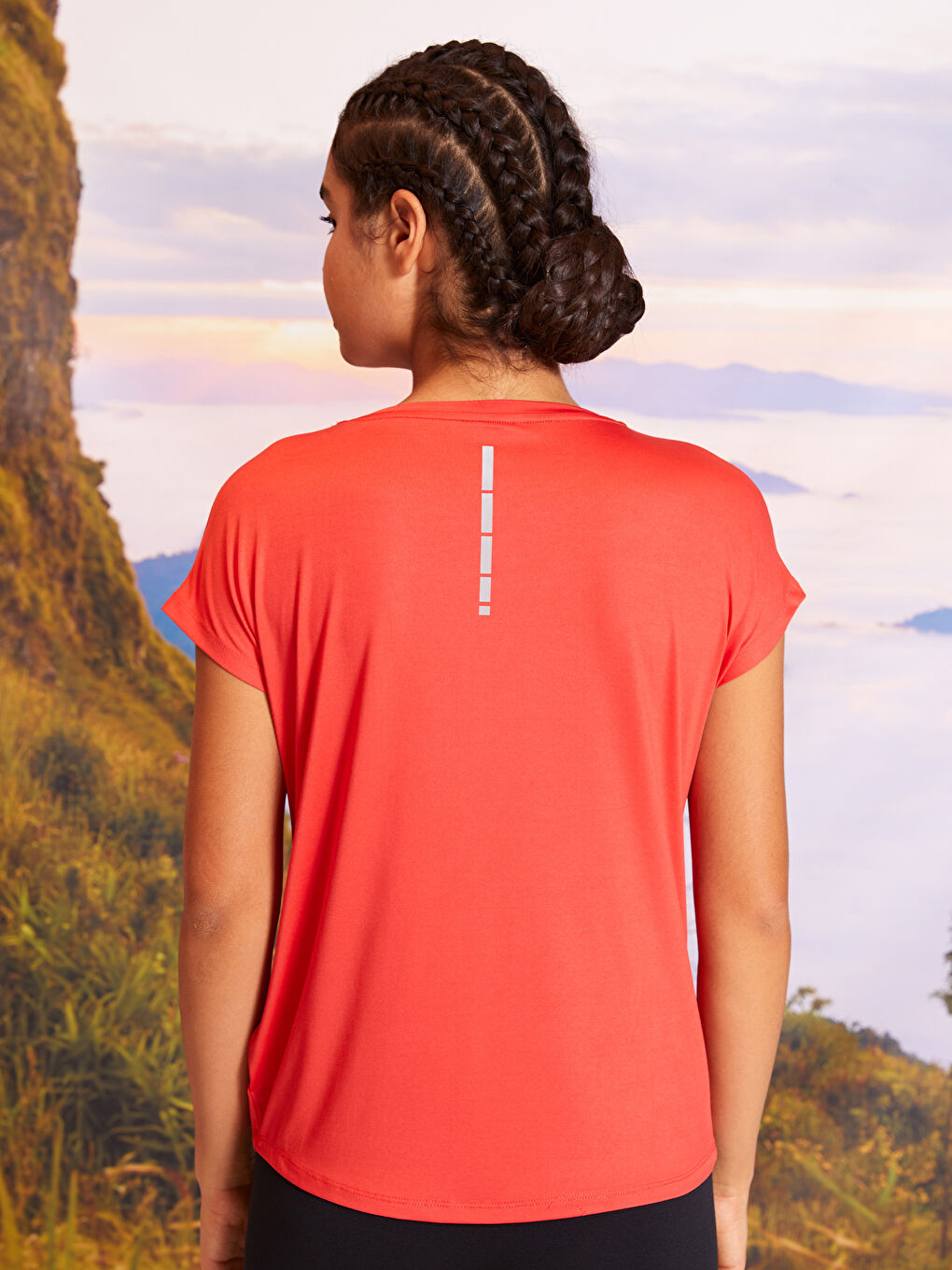 Kırmızı Bisiklet Yaka Baskılı Kısa Kollu Kadın Outdoor Tişört-4