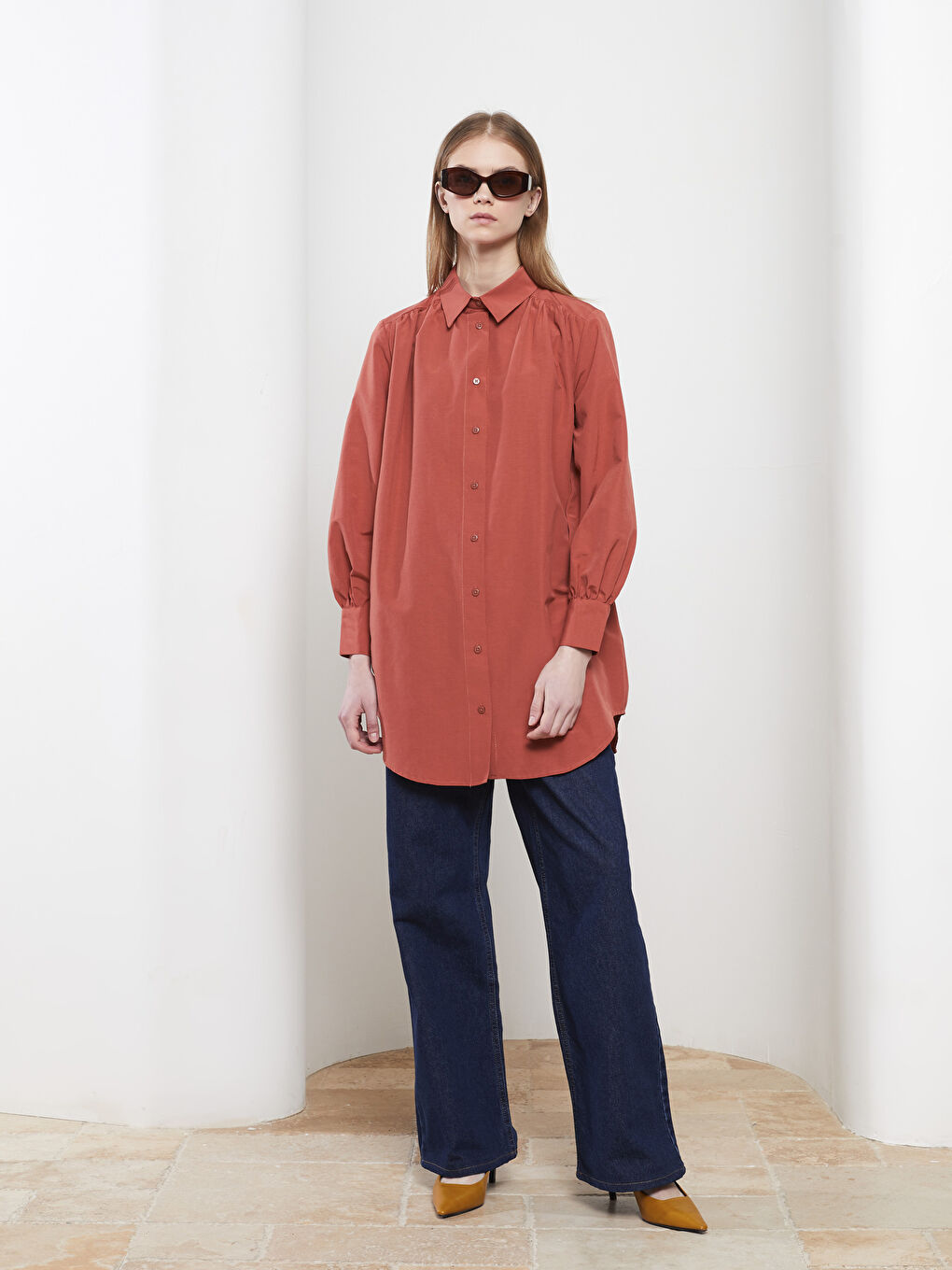 Kahverengi Düz Uzun Kollu Oversize Poplin Kadın Gömlek Tunik