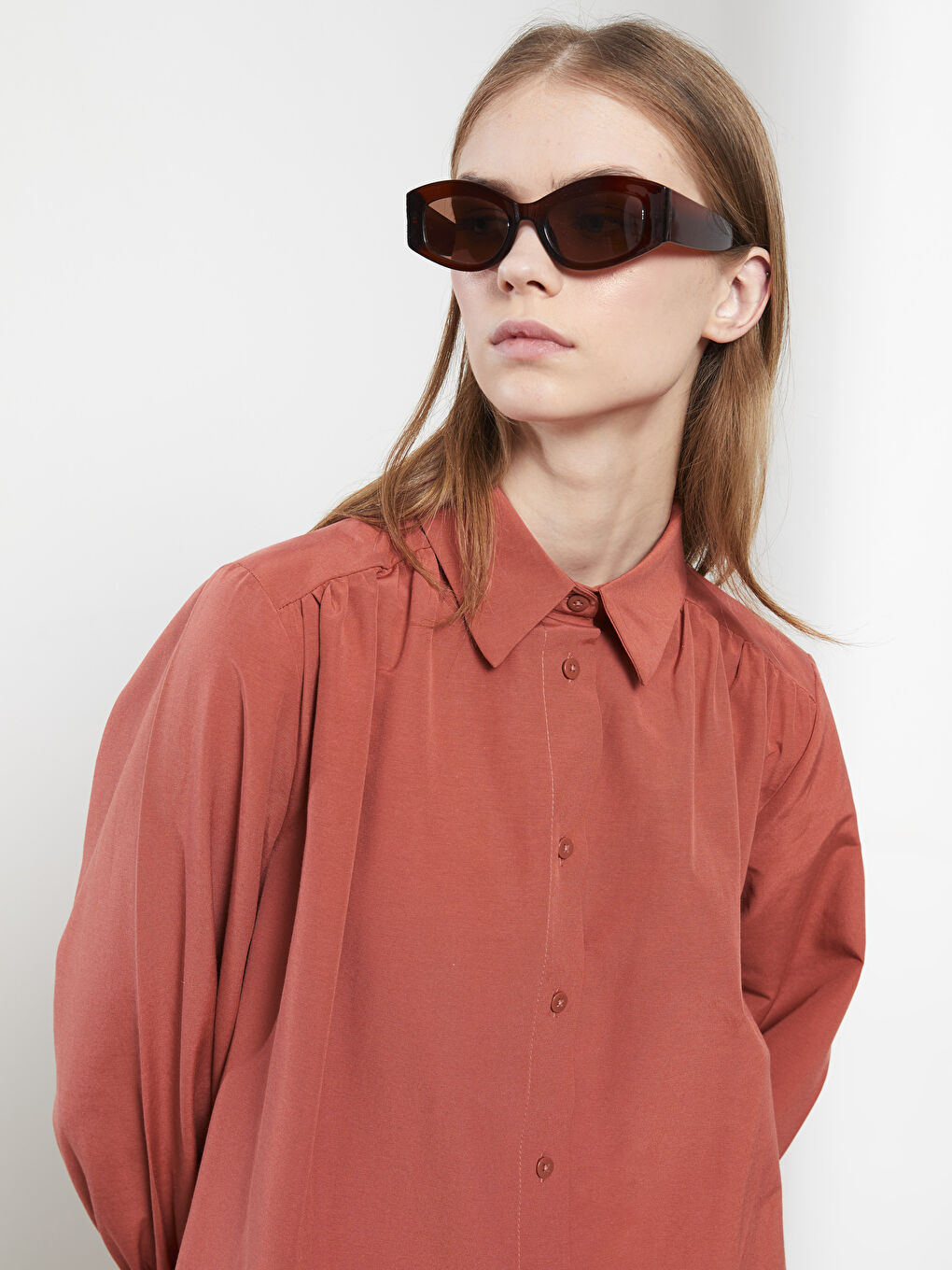 Kahverengi Düz Uzun Kollu Oversize Poplin Kadın Gömlek Tunik-2