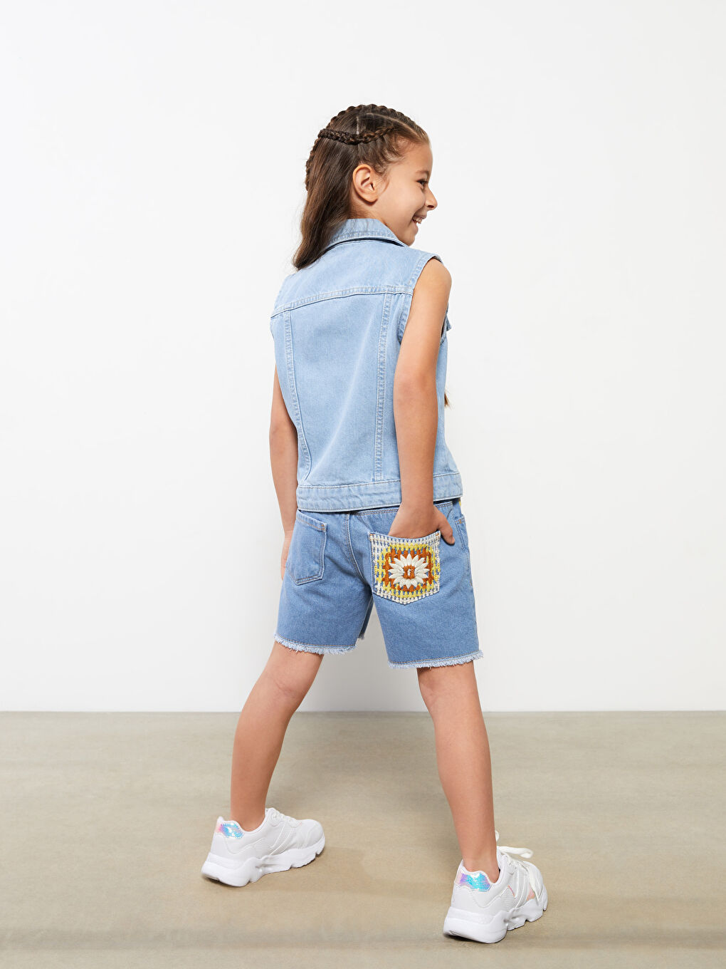Embroidery Detailed Girl's Jean Shorts -S2HB62Z4-H45
