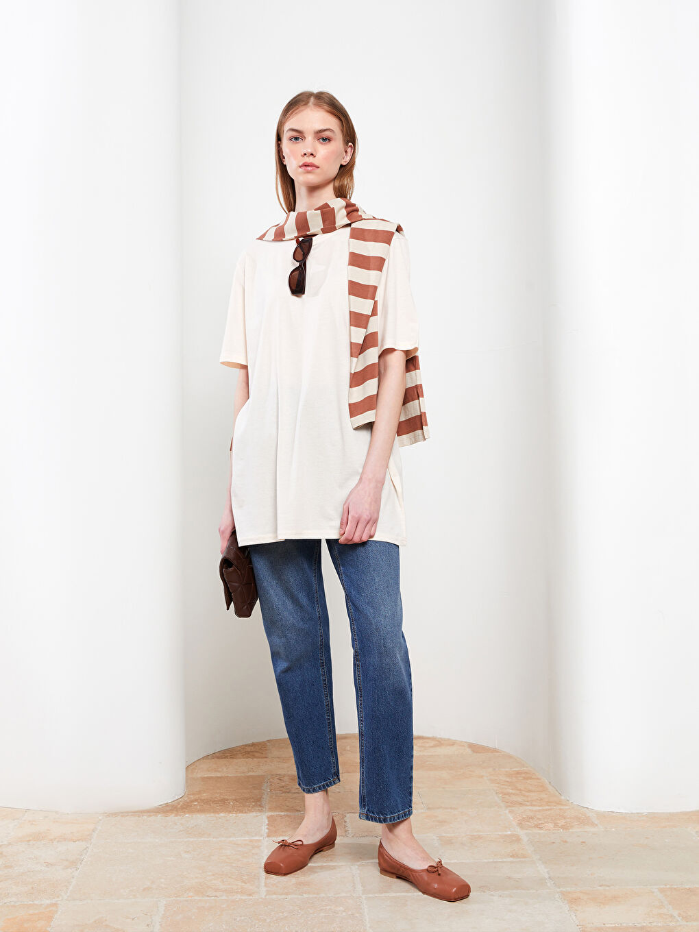 Crew Neck Plain Short Sleeve Women's Tunic-2