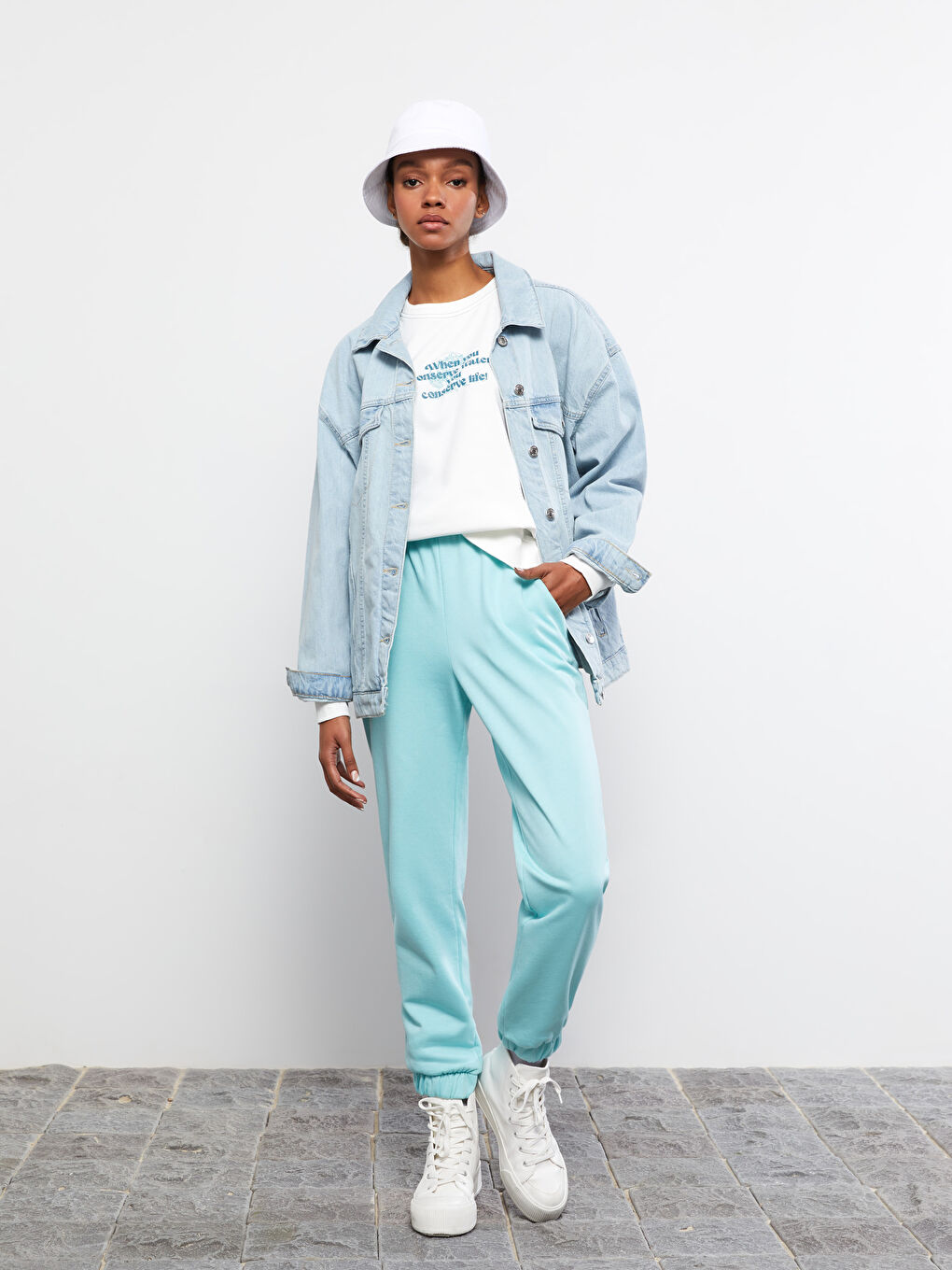 Elastic Waist Regular Pocket Detailed Women's Jogger Sweatpants-3