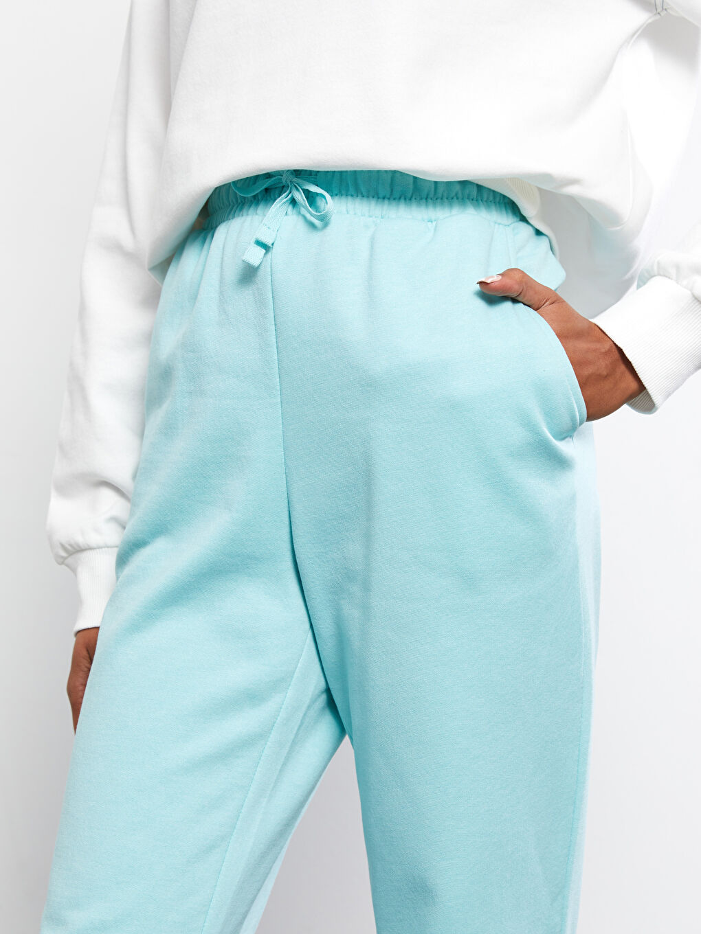 Elastic Waist Regular Pocket Detailed Women's Jogger Sweatpants-5