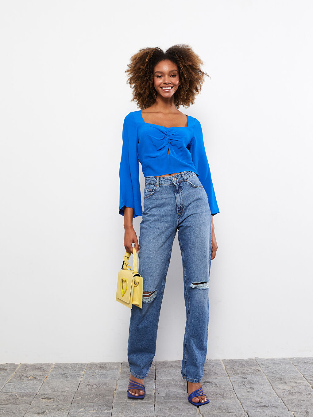 Mavi Kalp Yaka Düz Uzun Kollu Viskon Kadın Bluz