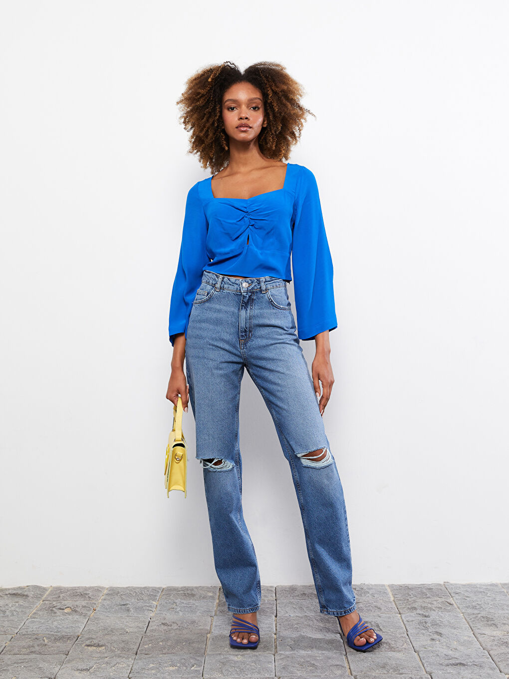 Mavi Kalp Yaka Düz Uzun Kollu Viskon Kadın Bluz-1