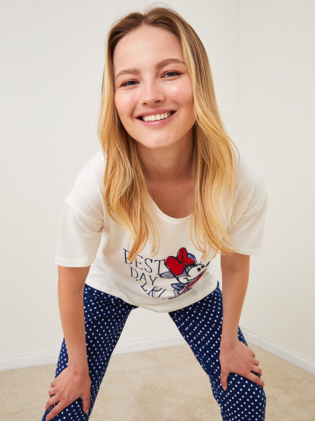 Crew Neck Minnie Mouse Printed Short Sleeve Cotton Women's Pajamas Set-1