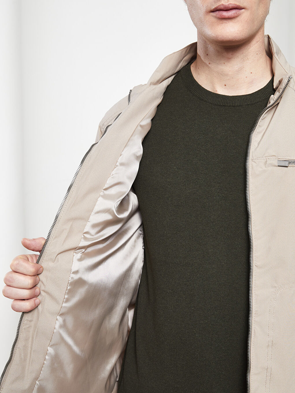 Bej Standart Kalıp Dik Yaka Erkek Mont-3