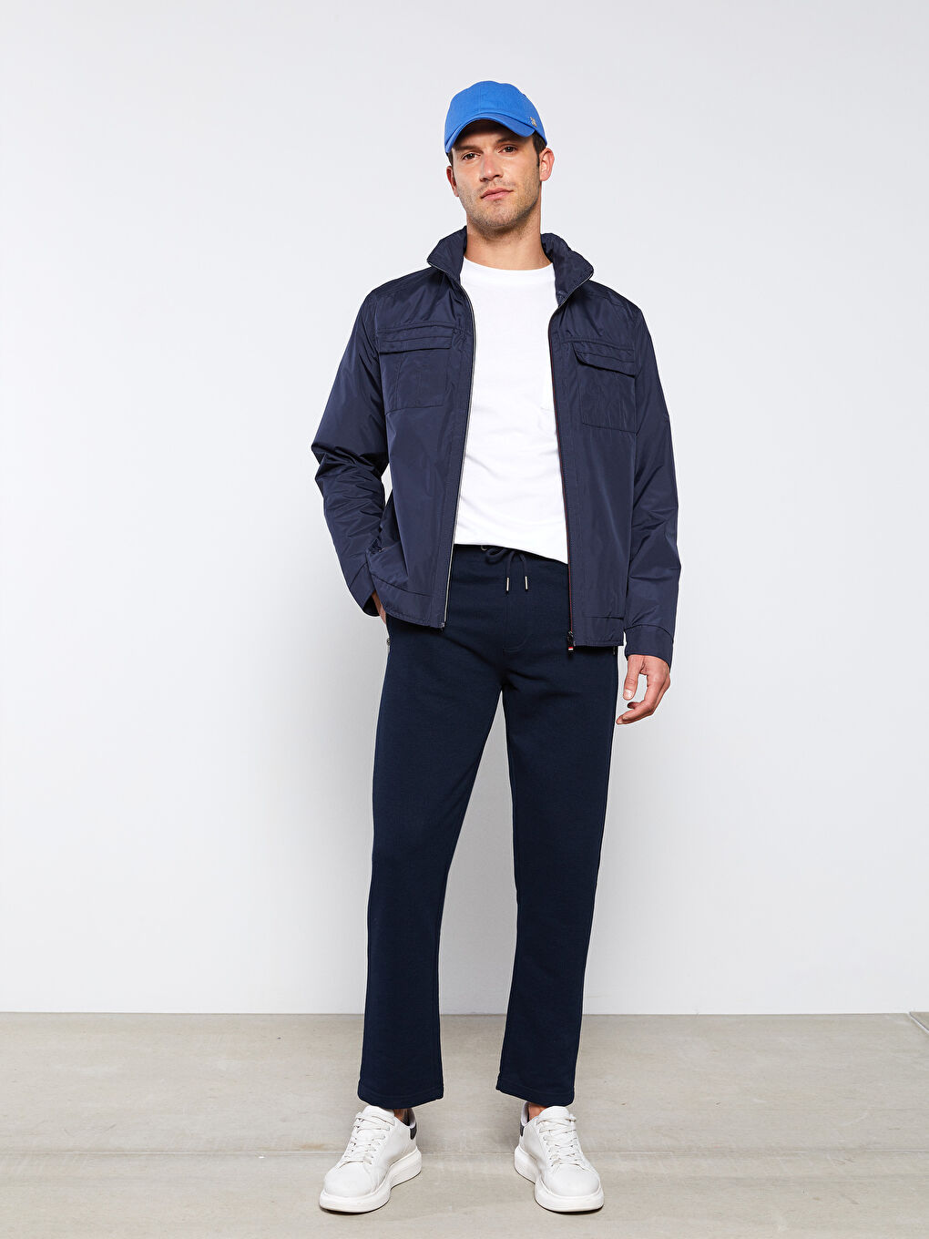 Lacivert Standart Kalıp Dik Yaka Erkek Mont-1