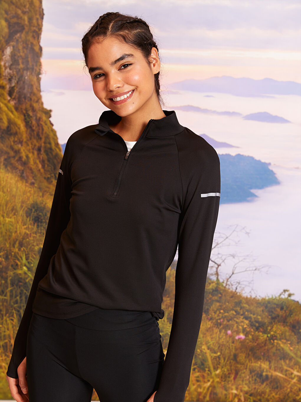 Siyah Dik Yaka Baskılı Uzun Kollu Kadın Outdoor Tişört-2