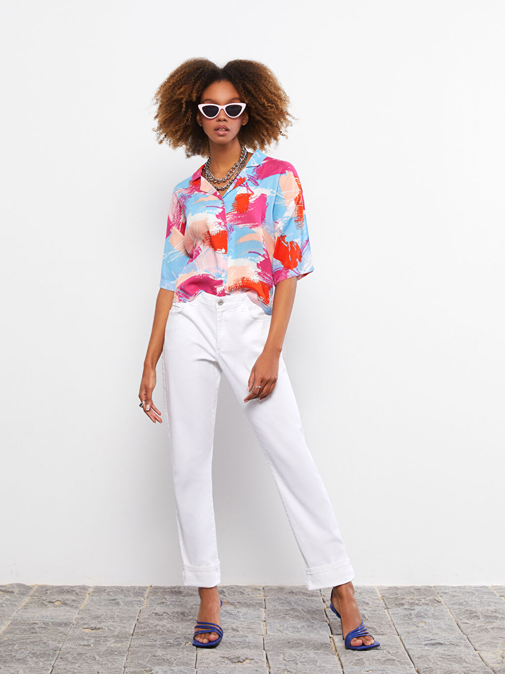 Chemise pour Femmes à Fermeture Boutonnée sur le Devant Imprimée à Manches Courtes en Viscose