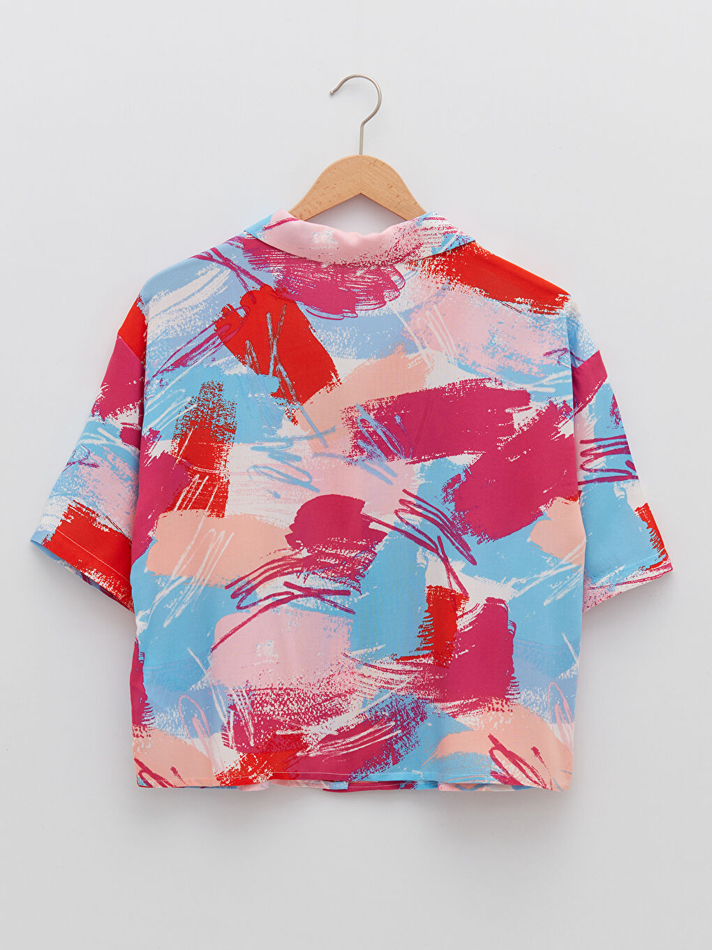 Chemise pour Femmes à Fermeture Boutonnée sur le Devant Imprimée à Manches Courtes en Viscose-6