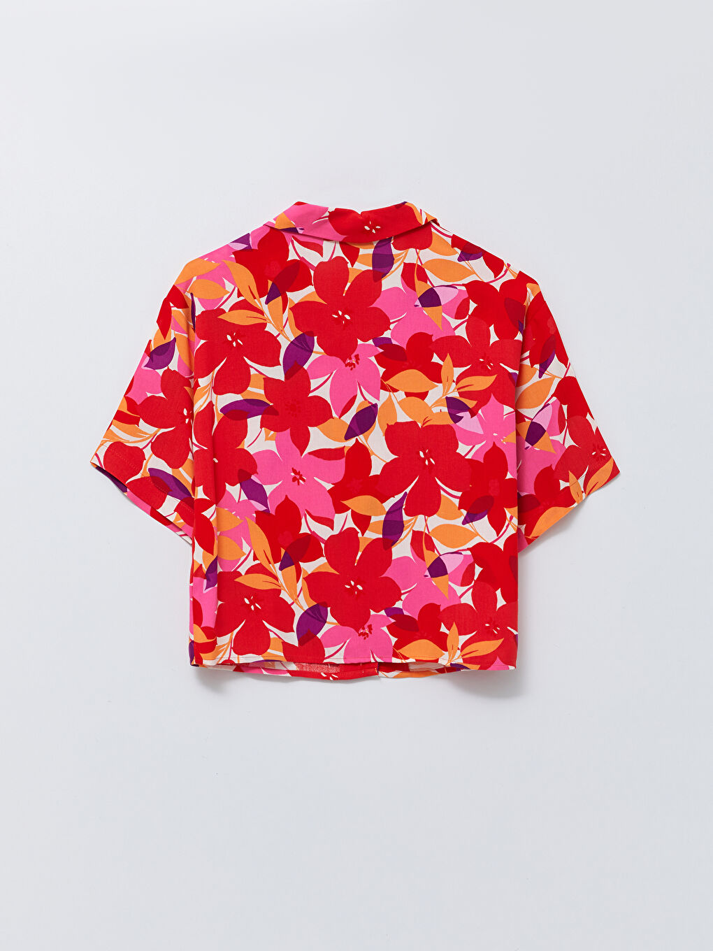 Chemise pour Femmes à Fermeture Boutonnée sur le Devant Imprimée à Manches Courtes en Viscose-6