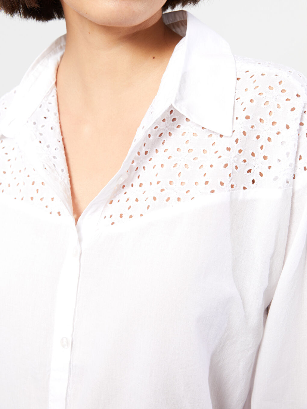 Beyaz Nakışlı Uzun Kollu Poplin Kadın Gömlek Tunik-3