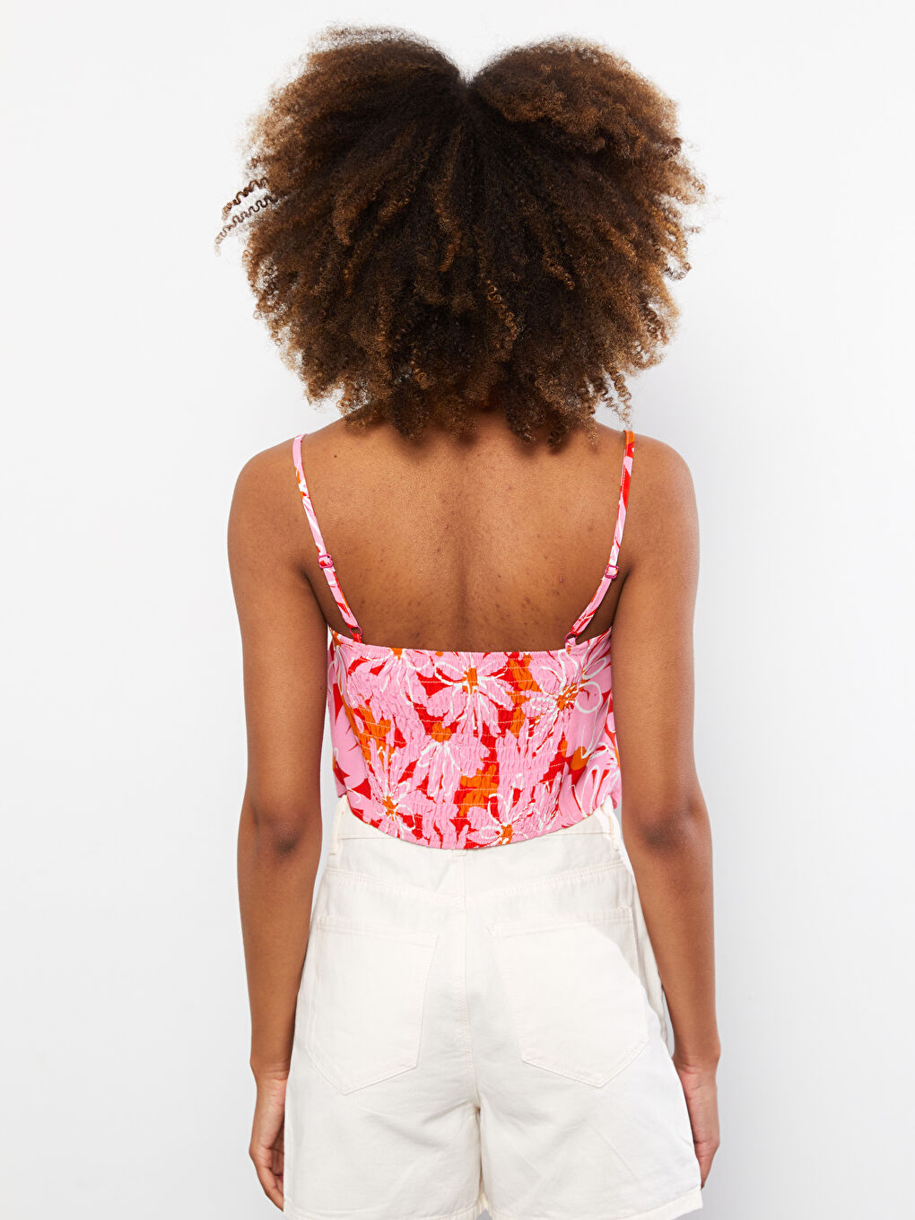 Pembe U Yaka Desenli Askılı Viskon Kadın Bluz-5