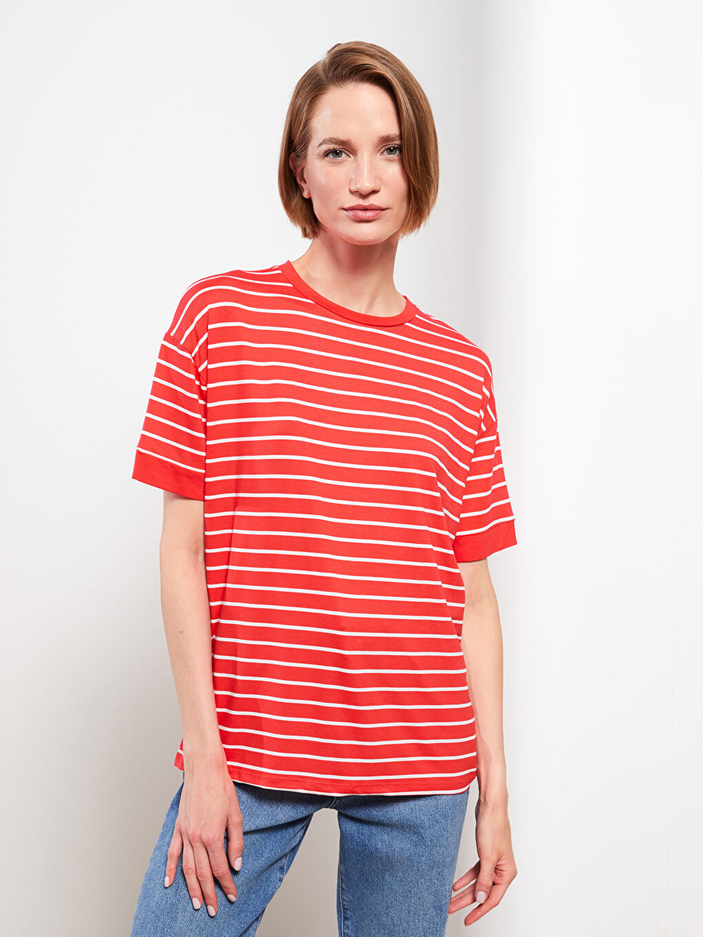 Футболка с круглым вырезом, полосатая, с коротким рукавом для женщин