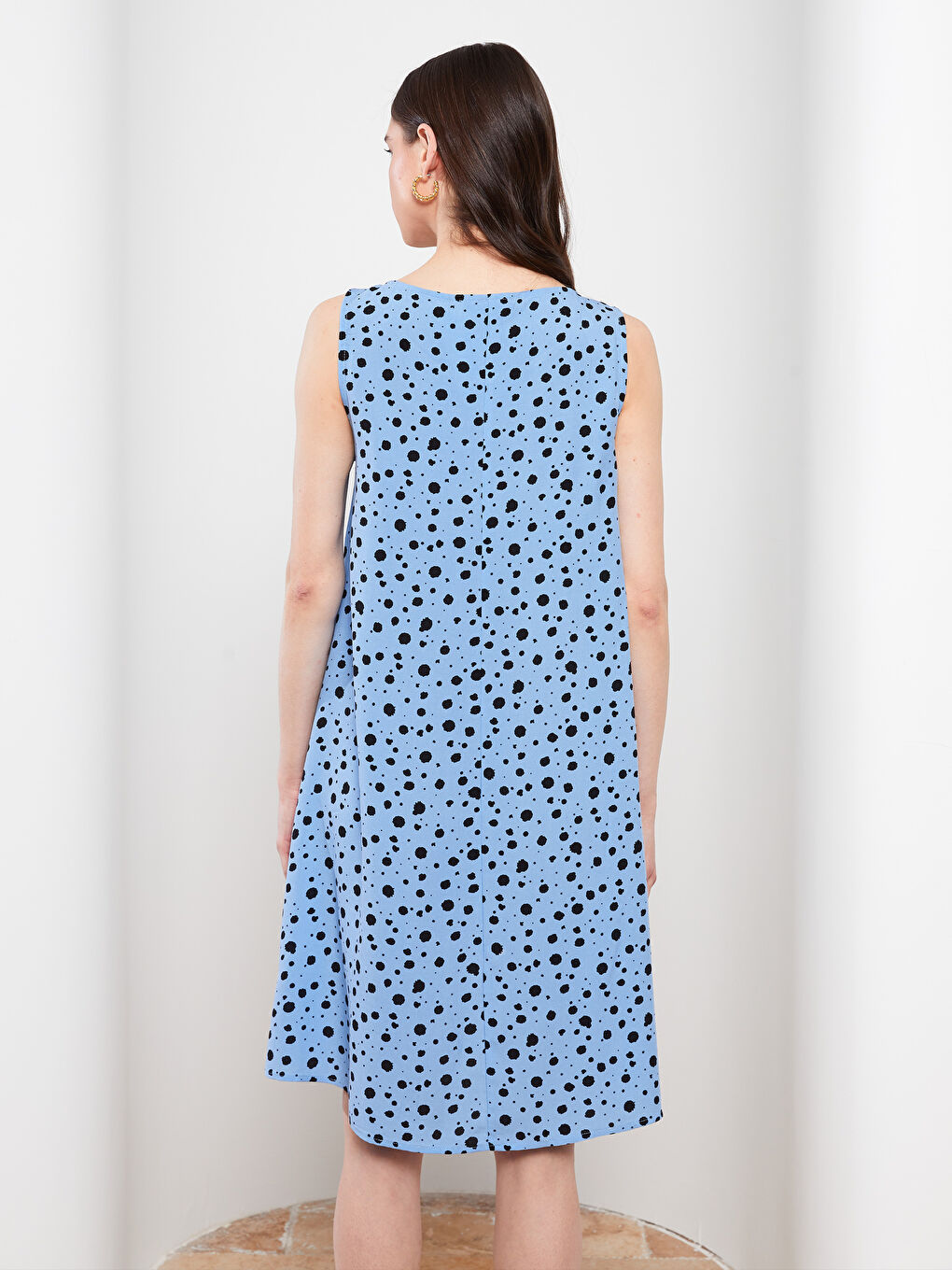 Robe pour Femmes en Viscose à Motifs sans Manches à Coupe A avec Col Rond-4