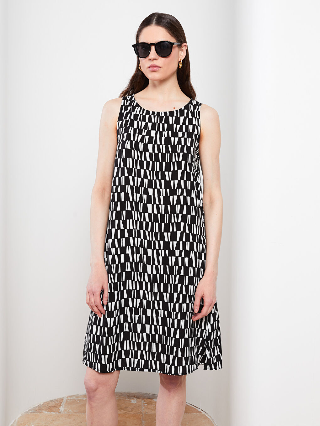 Ekru Bisiklet Yaka Desenli Kolsuz A Kesim Viskon Kadın Elbise