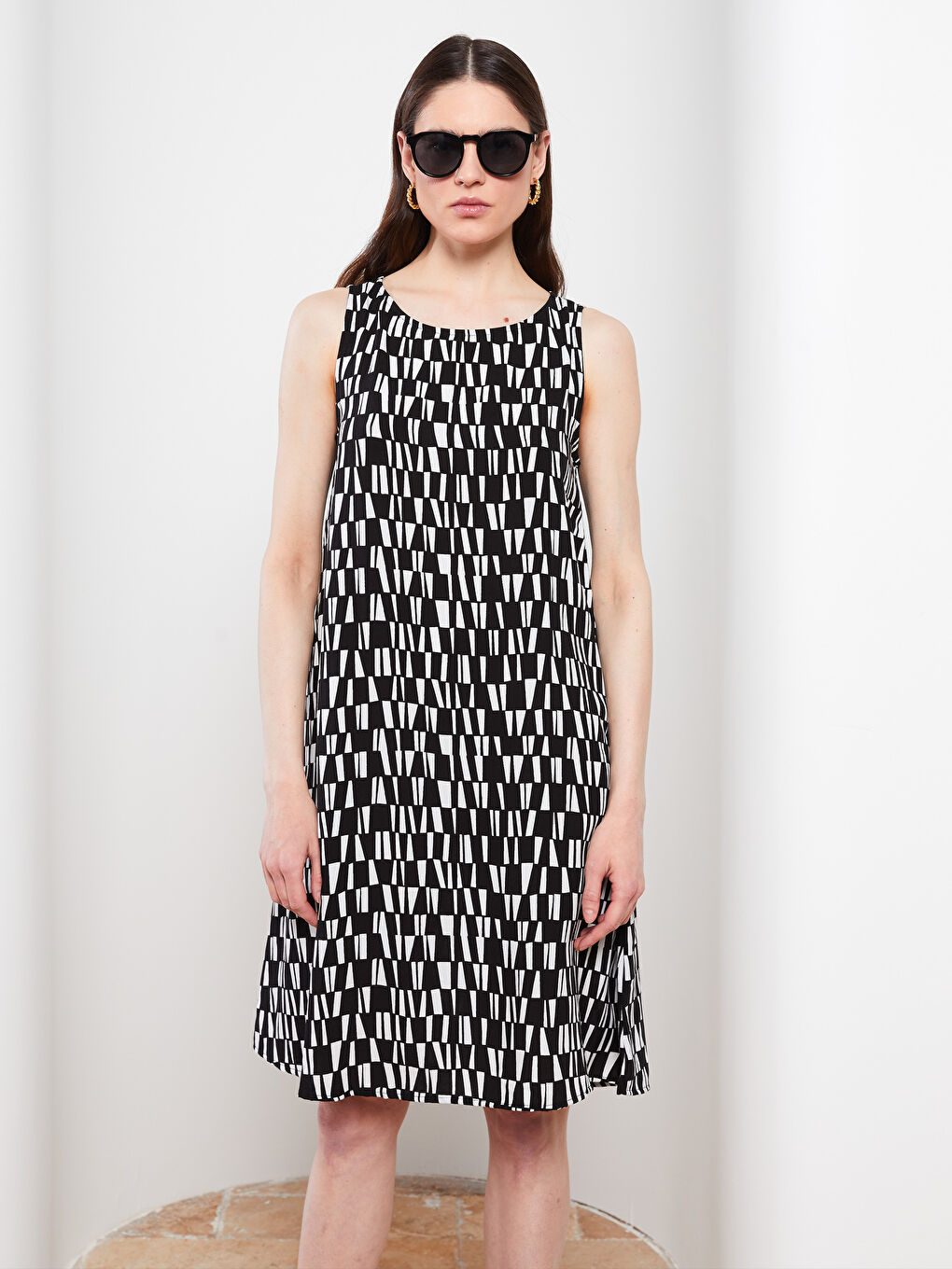 Ekru Bisiklet Yaka Desenli Kolsuz A Kesim Viskon Kadın Elbise-1