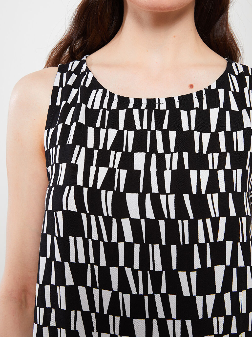 Ekru Bisiklet Yaka Desenli Kolsuz A Kesim Viskon Kadın Elbise-4