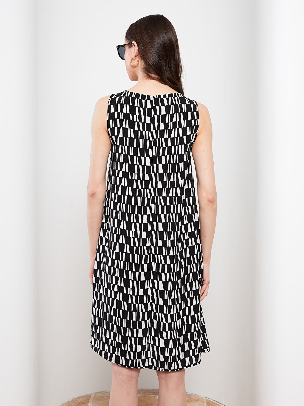 Ekru Bisiklet Yaka Desenli Kolsuz A Kesim Viskon Kadın Elbise-5