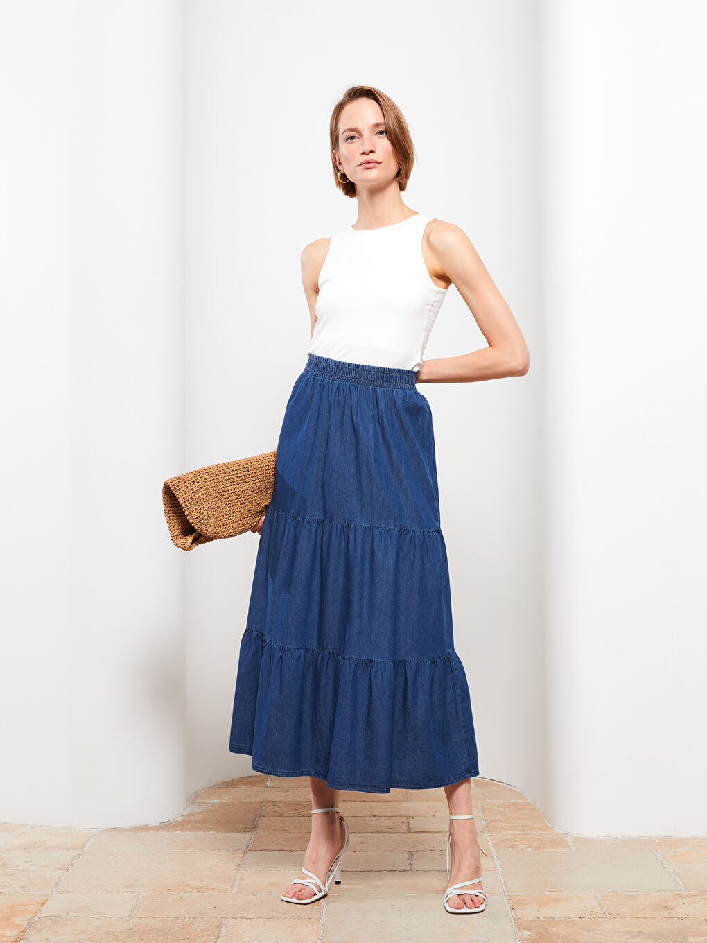 جيبة دينيم سادة بخصر مرن للسيدات-1