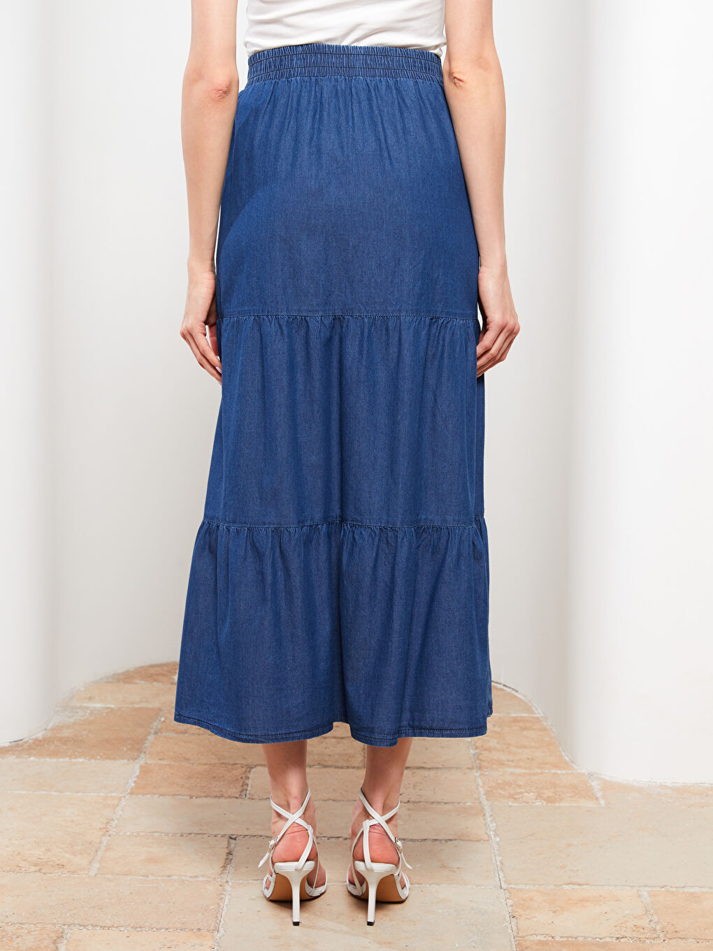 جيبة دينيم سادة بخصر مرن للسيدات-4