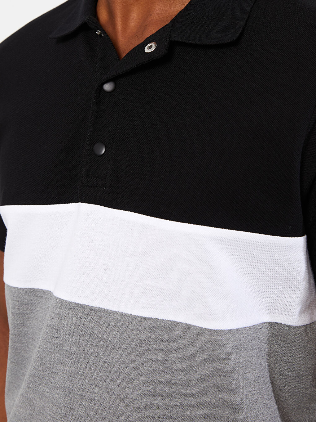 Siyah Polo Yaka Kısa Kollu Renk Bloklu Erkek Tişört-3
